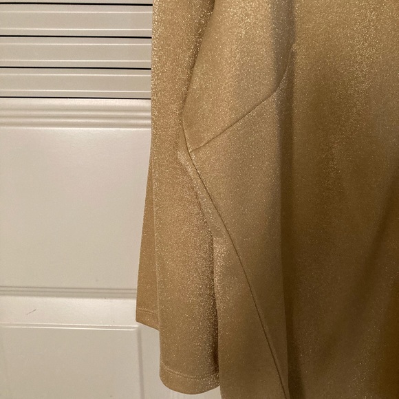 Gold Top - Picture 3 of 4